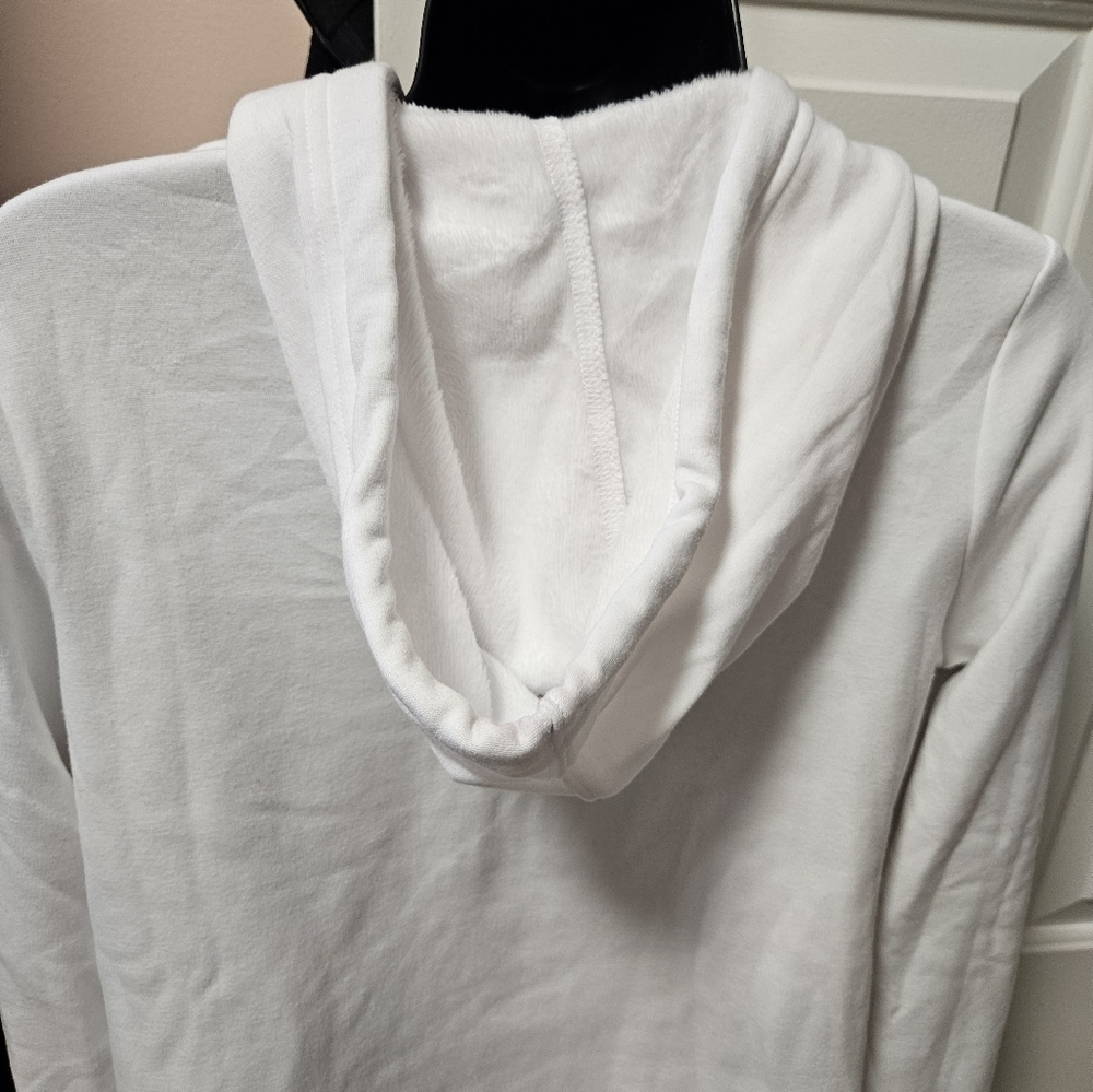 GUESS HOODED SWEATSHIRT - Picture 8 of 10